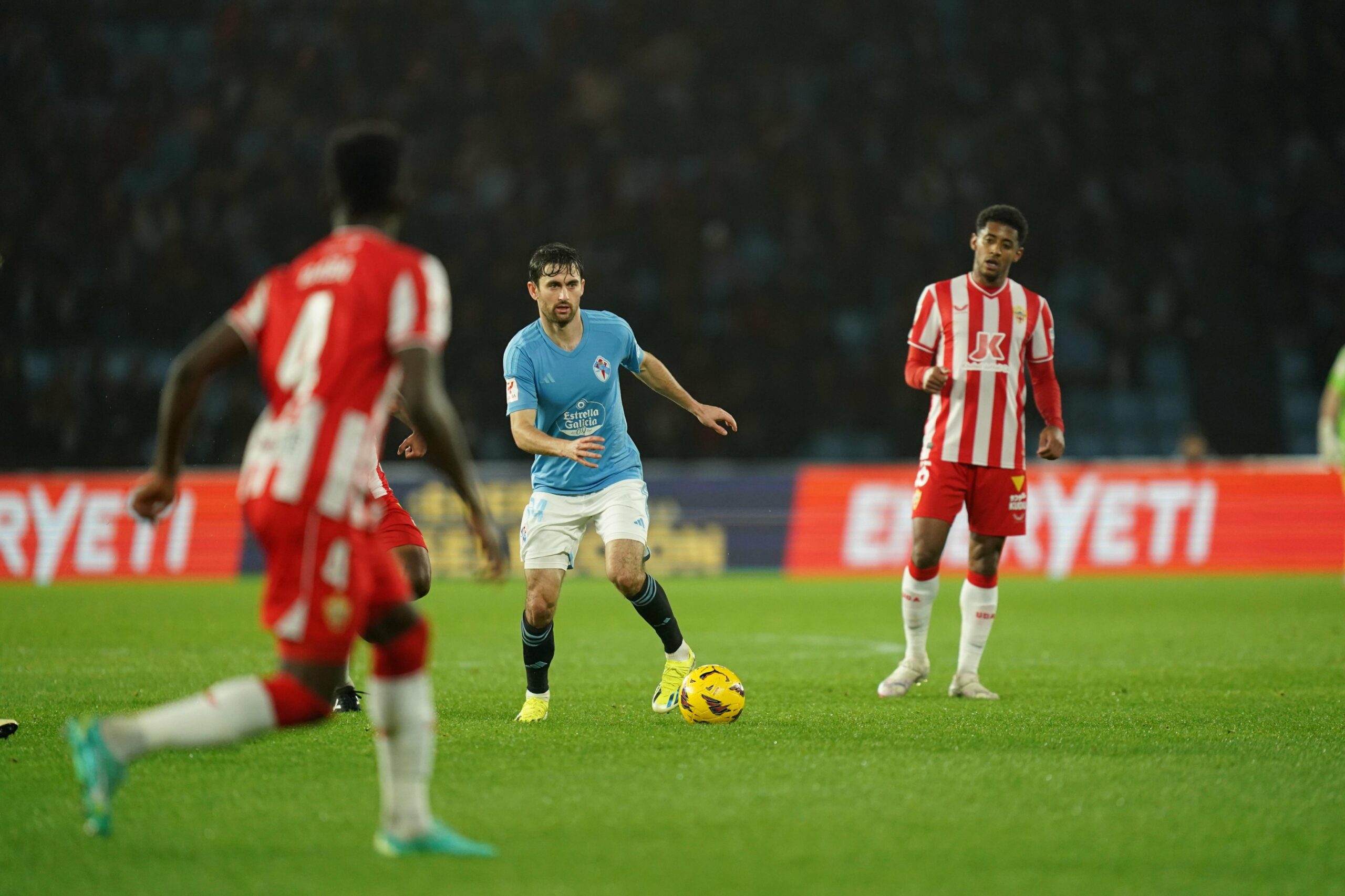 Celta Vigo vs Almeria (03:00 – 02/03) | Xem lại trận đấu